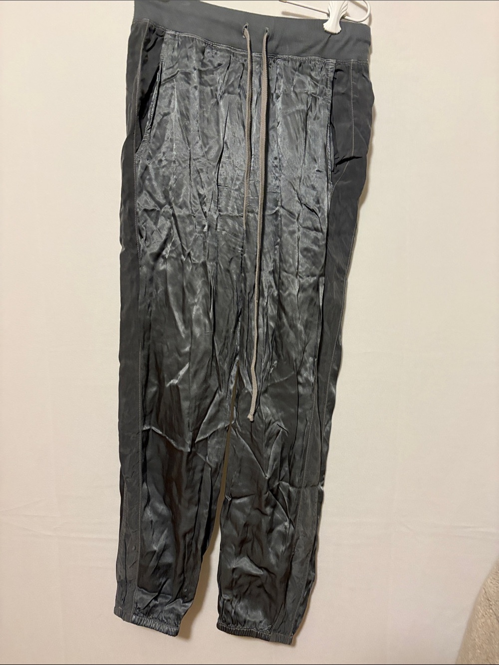 Woman’s olive Drawstring Jogger Pants